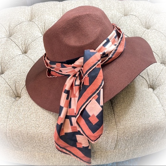 💕Brown Wool Floppy Hat Toucan Collection & Silk Scarf from Austria💕 - Picture 2 of 14